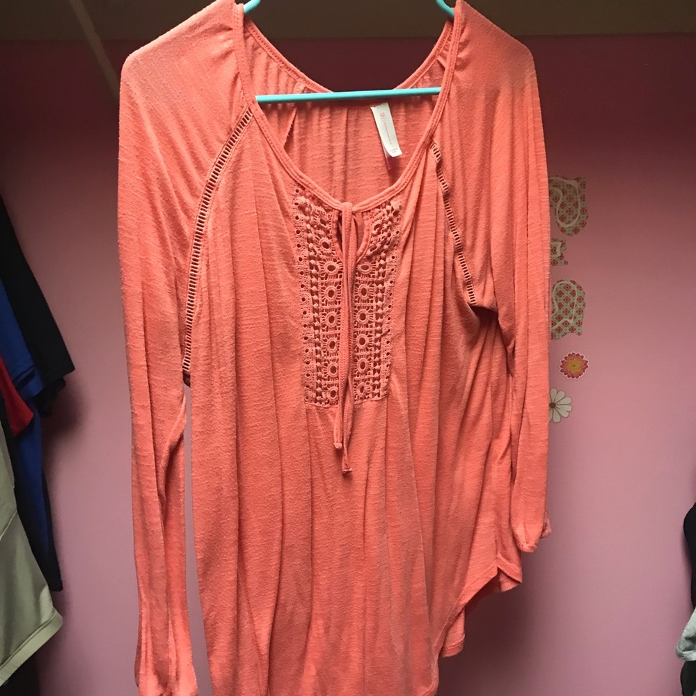 No boundaries brand top